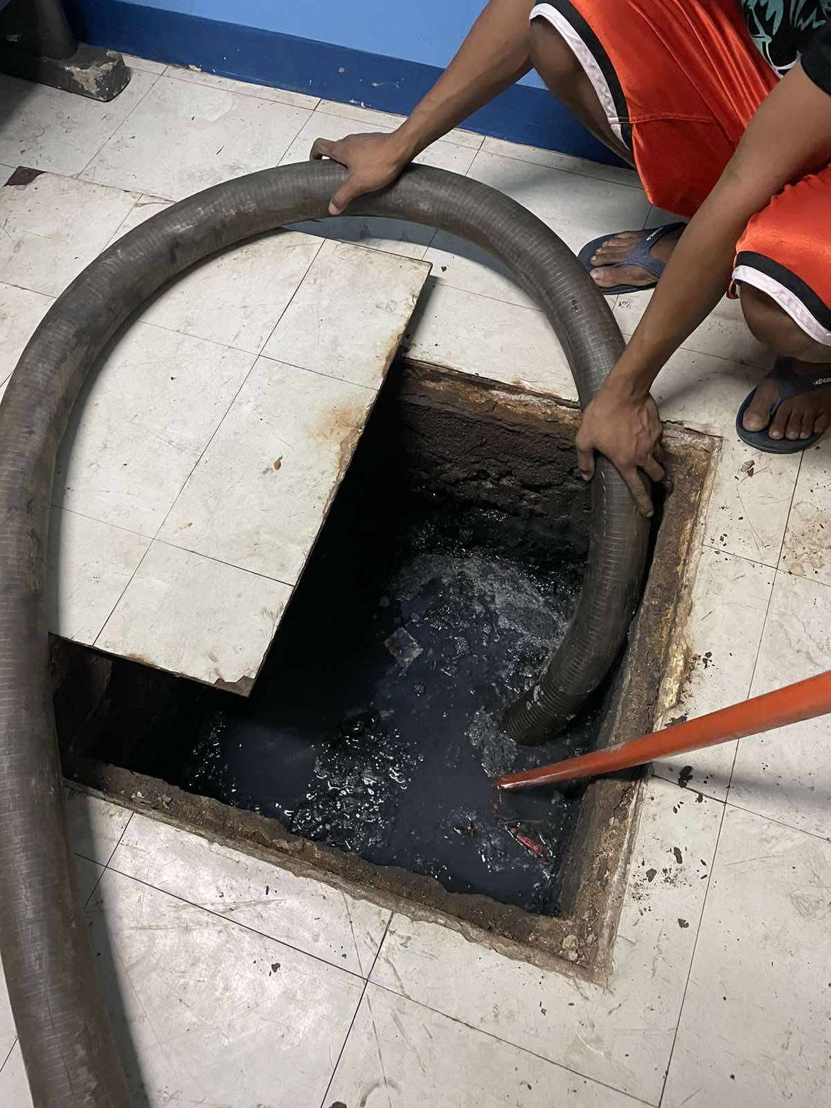 Poso negro siphoning and septic waste suction
